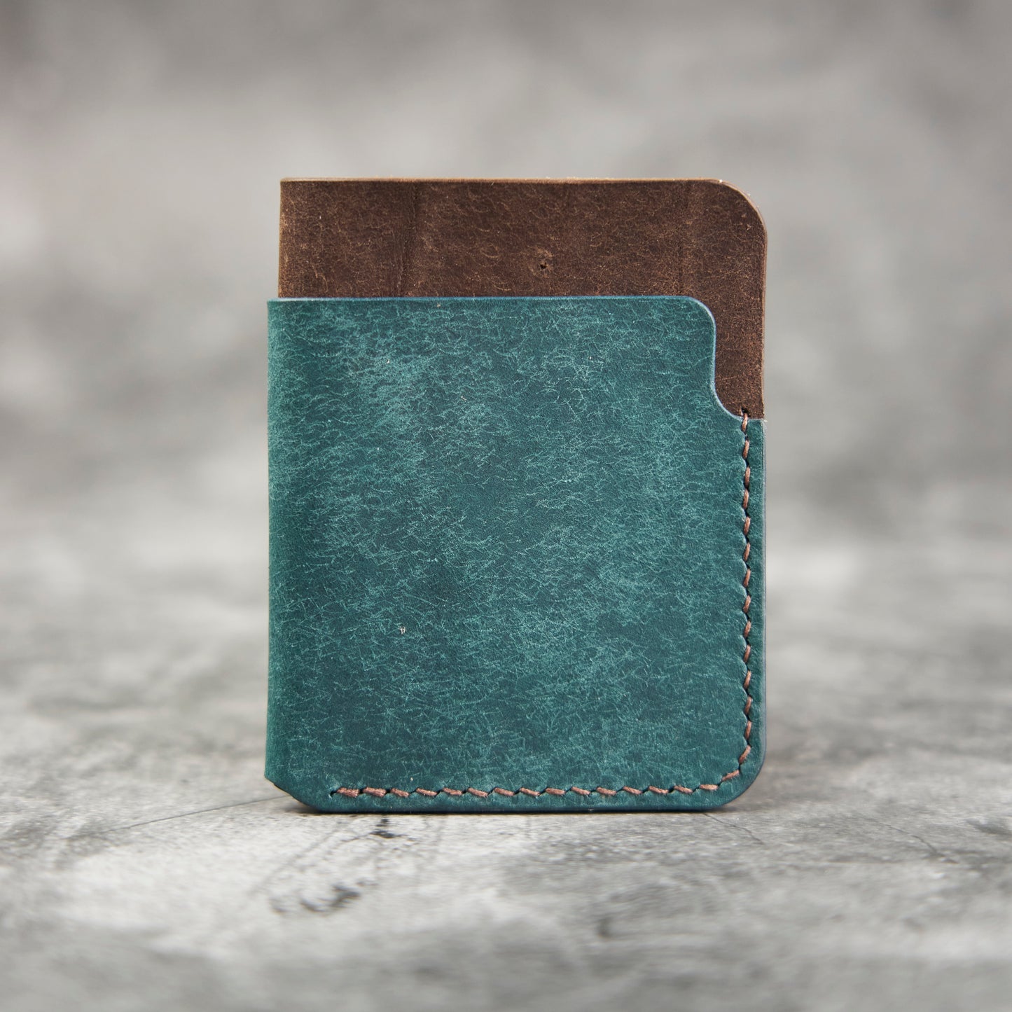 Big Bur Oak Card Sleeve - Pueblo Leather